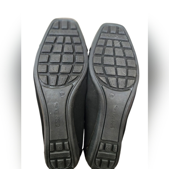 Marbella Elegant Black Flats with Accent Size 10W - Picture 6 of 6